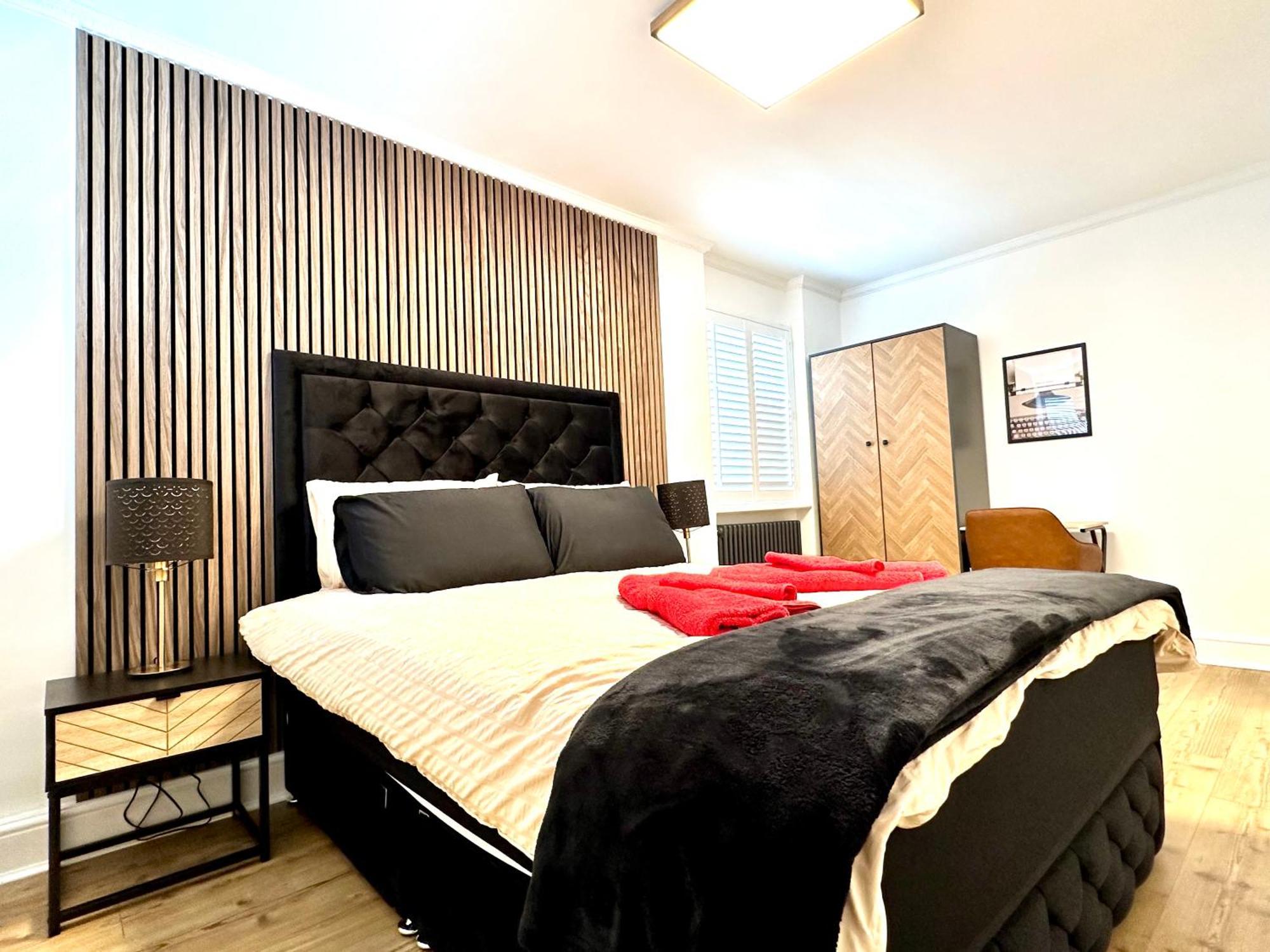 Appartamento Newly Refurbished ,chic, Attractive 3 Bedroom Flat